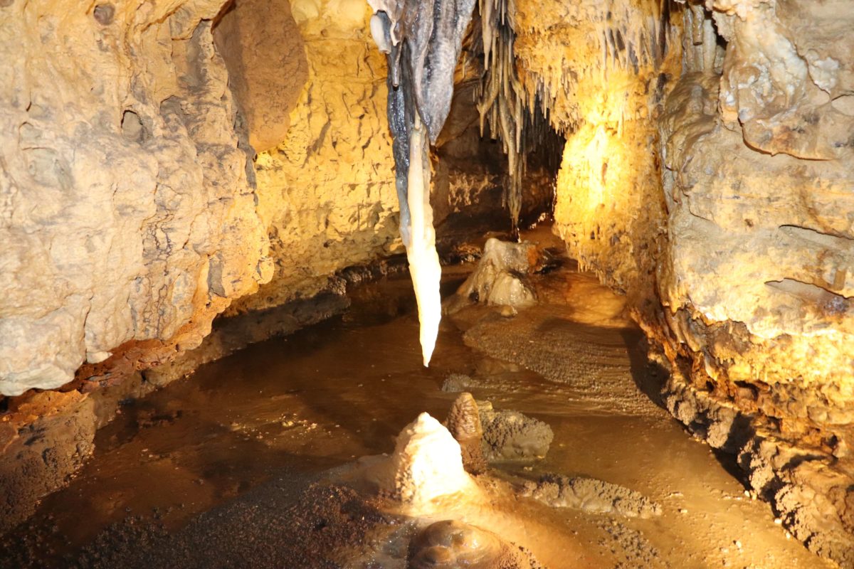 Cave Of The Mounds Top Romantic Trip Destination In Wisconsin   Insidecave5 1200x800 