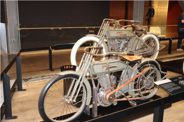 1912 and 1913 Harley Davidson