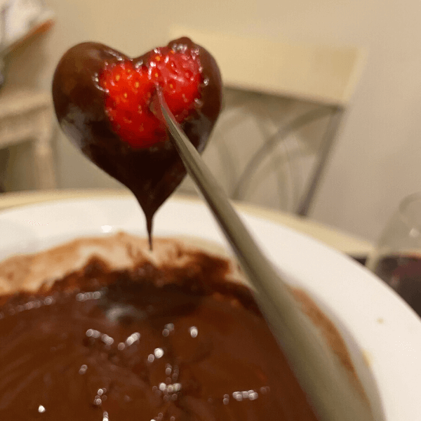 How to: Fondue Date Night at Home | Romantic and Fun