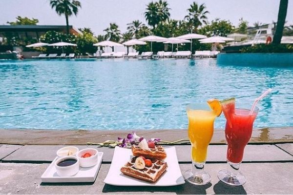 Poolside breakfast