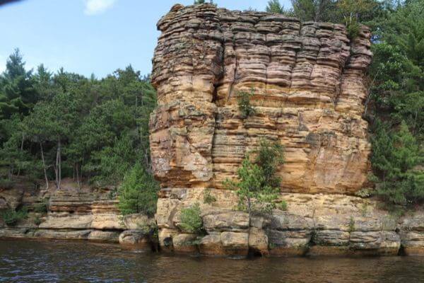 Wisconsin Dells Rock cropings