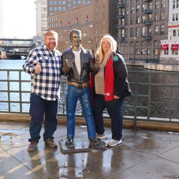 Gary and Michelle visiting the bronz Fonz in Milwaukee