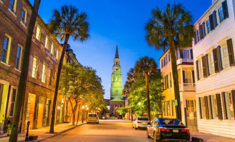 A Romantic Savannah to Charleston Road Trip Itinerary 2024