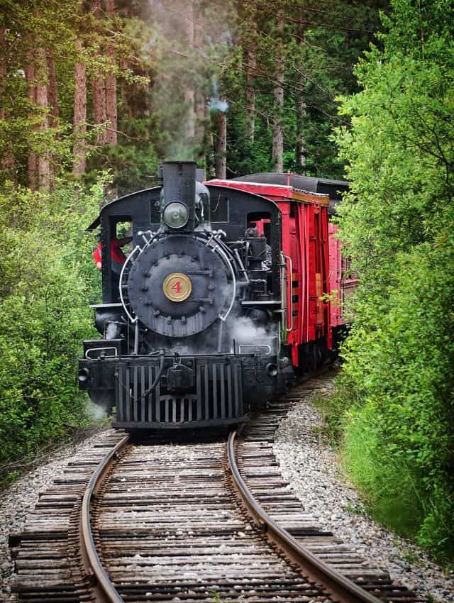 Fall train rides in Wisconsin Laona steam train